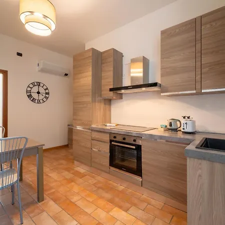 Manzoni 2 Apartmán *