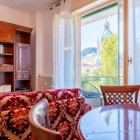 Manzoni 2 Apartment *