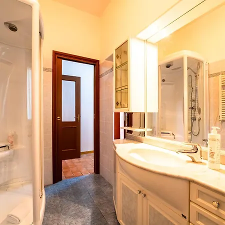 Manzoni 2 Apartmán *