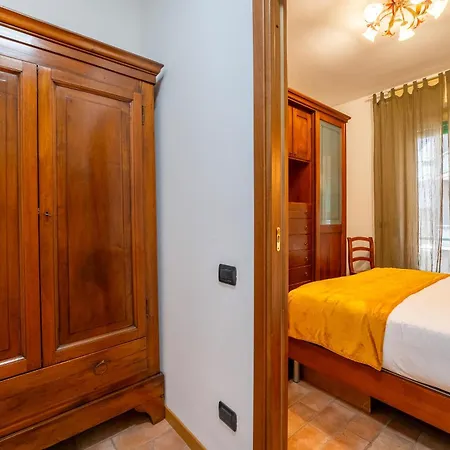 Apartment Manzoni 2 *
